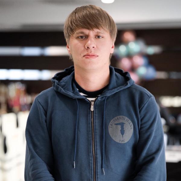 Андрей Наумов