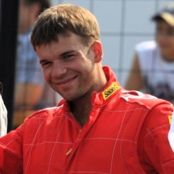 Денис Пономарёв