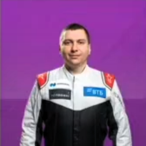 Юрий Семёнов