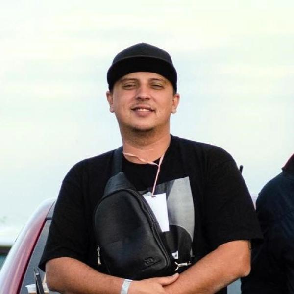 Андрей Глазков